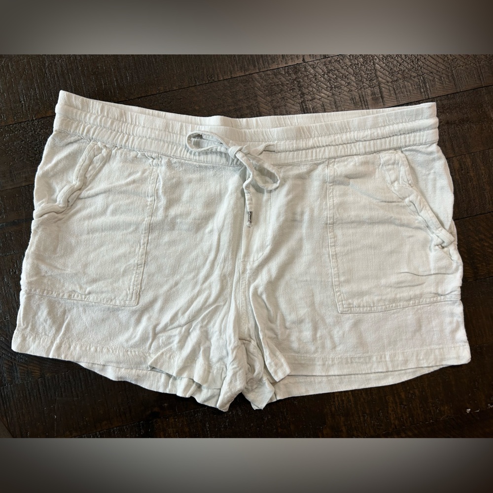 Style & Co Linen Blend Women’s White Pocketed Shorts with Draw String Size XL